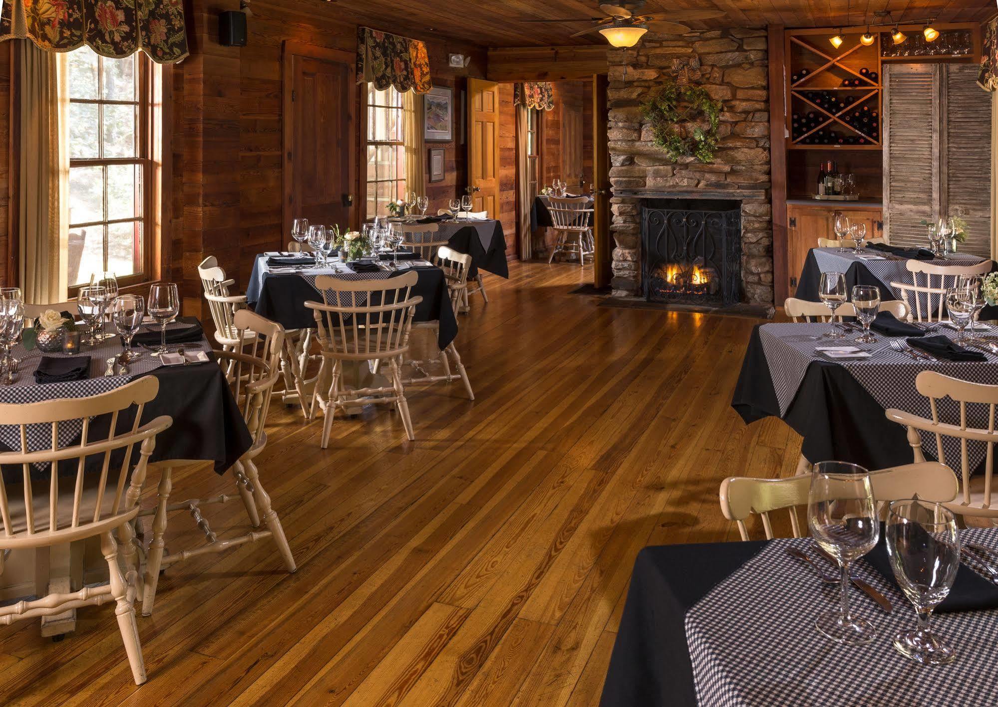 Glen-Ella Springs Hotel & Restaurant Clarkesville Exterior photo