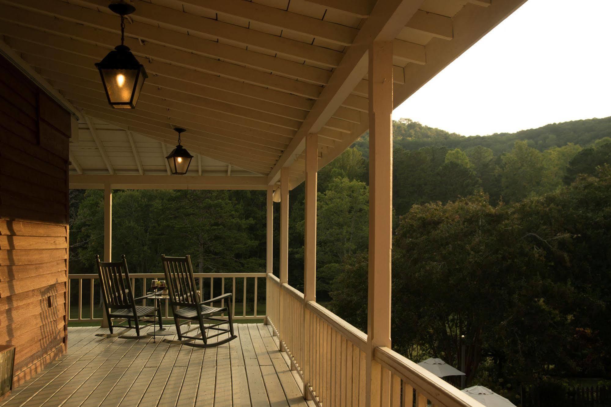 Glen-Ella Springs Hotel & Restaurant Clarkesville Exterior photo